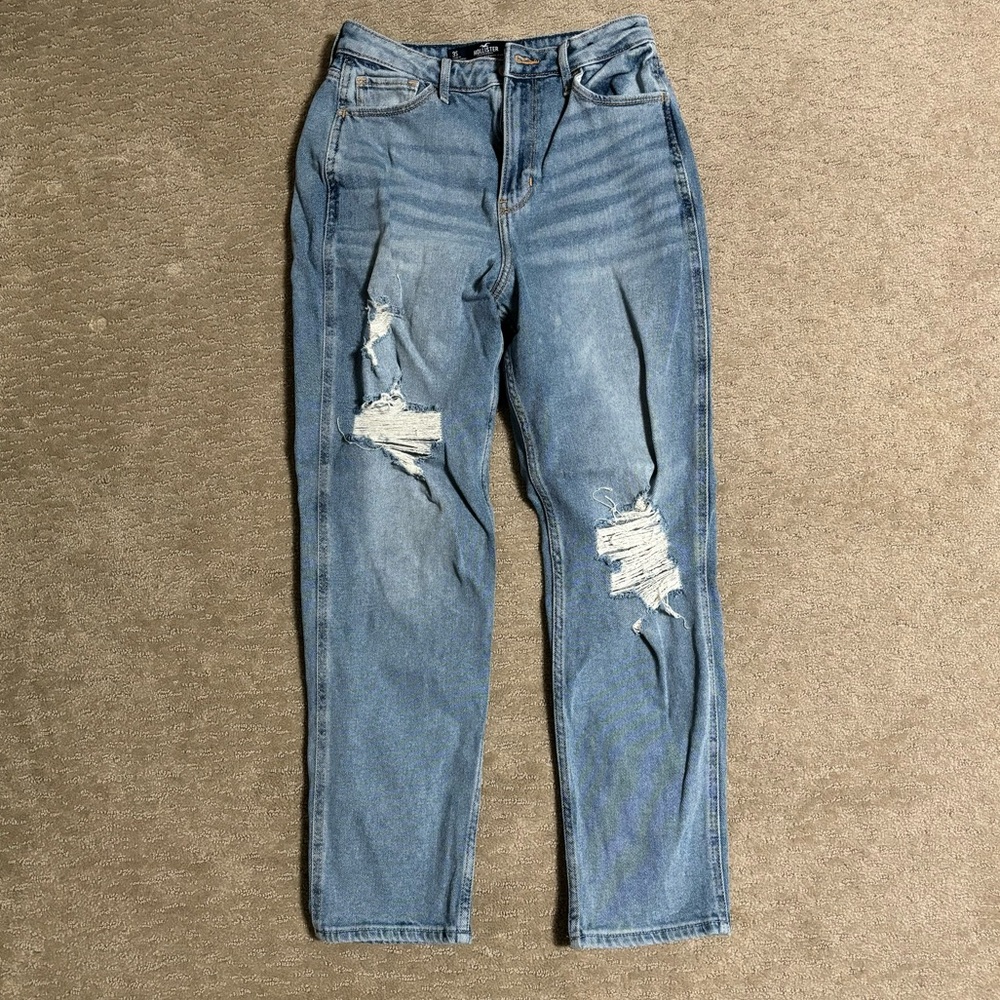 Hollister Ultra High-Rise Ripped Medium Wash Mom Jeans